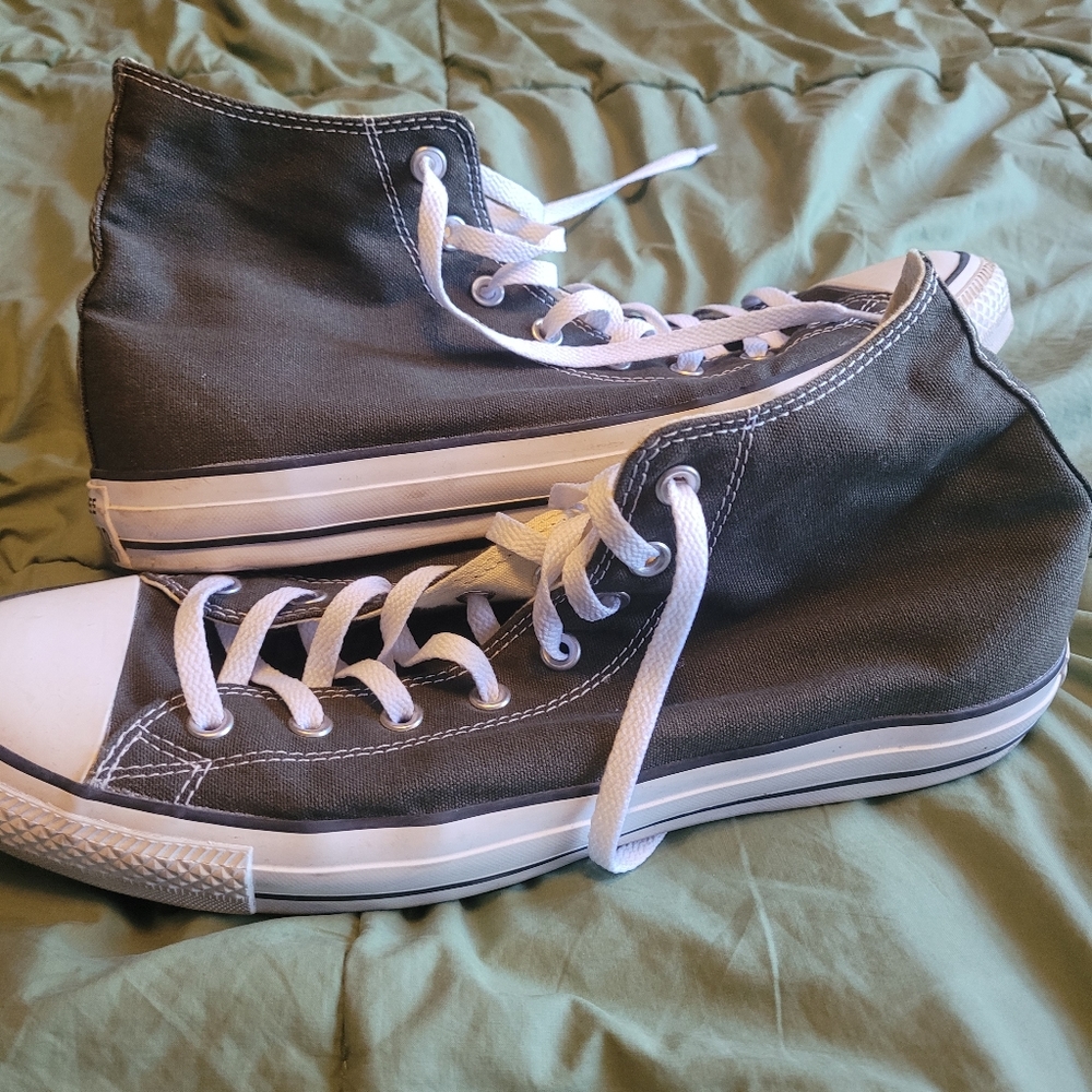 Olive Converse